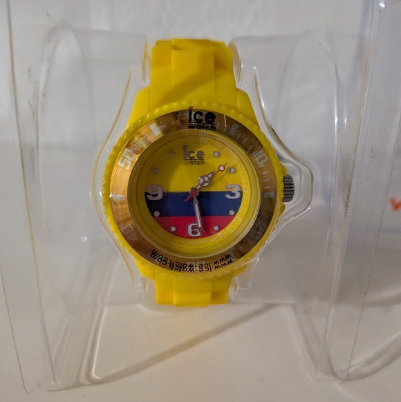 ICE Watch Bold Yellow Silicone Wristwatch with Tricolor Dial - Picture 7 of 9
